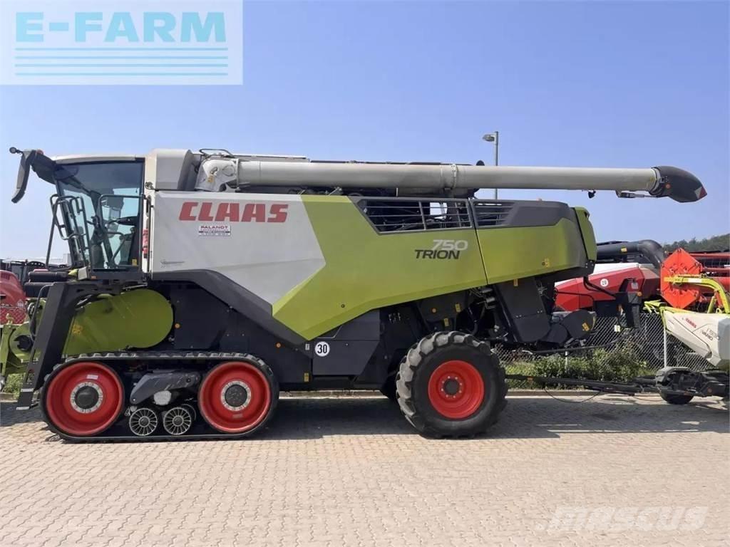 CLAAS trion 750 tt Skördetröskor