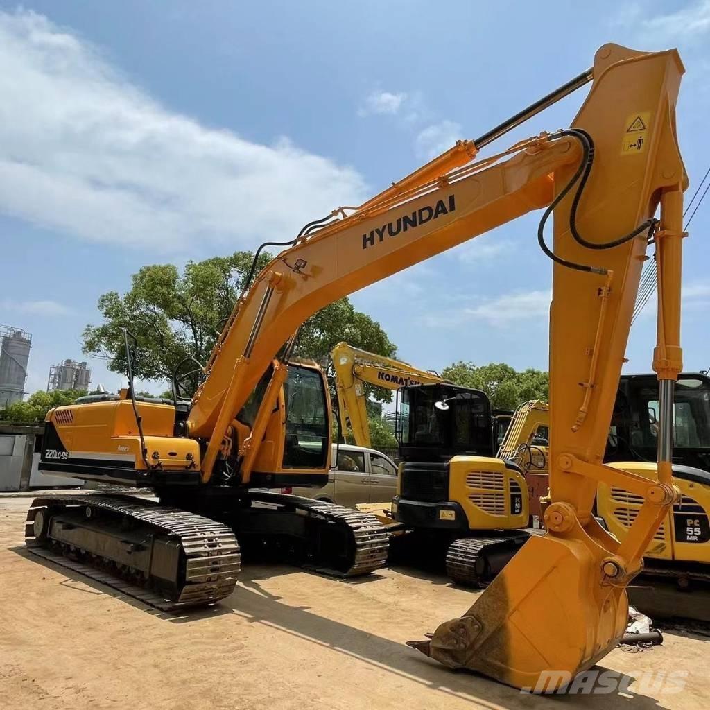 Hyundai R220-9s Bandgrävare