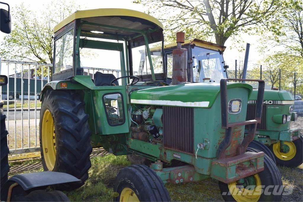 John Deere 2130 Traktorer