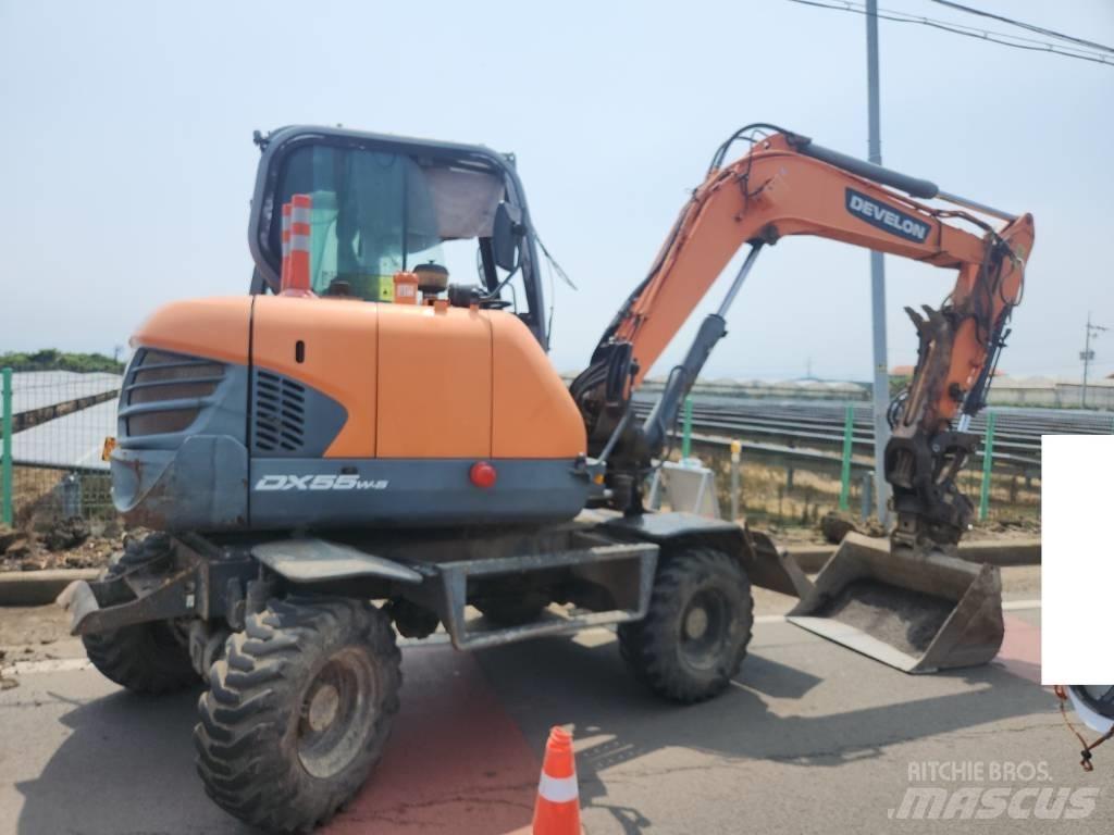 Doosan DX 55 W Hjulgrävare