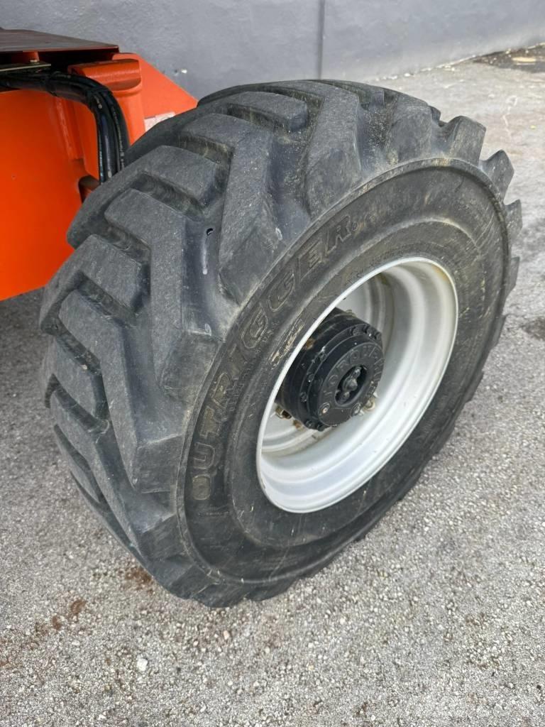 JLG 460 SJ Teleskop bomliftar