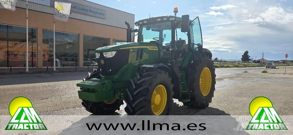 John Deere 6R 215 Traktorer