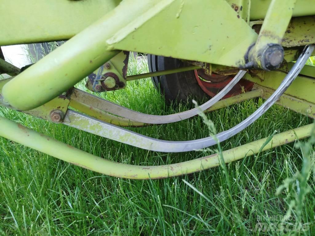 CLAAS Markant 52 Fyrkantspressar