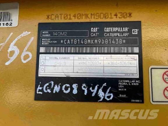 CAT 140 M 2 Väghyvlar