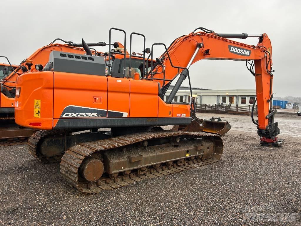 Doosan DX 235 LC-5 Bandgrävare