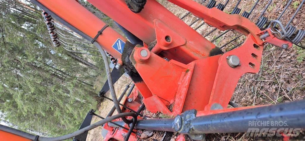 Kuhn GA 8121 Strängläggare