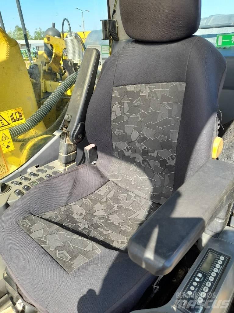 Komatsu PC 290 NLC-8 Bandgrävare