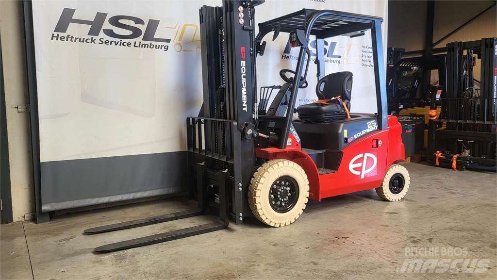  EFL253 Elmotviktstruckar
