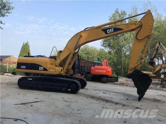 CAT 325C Bandgrävare