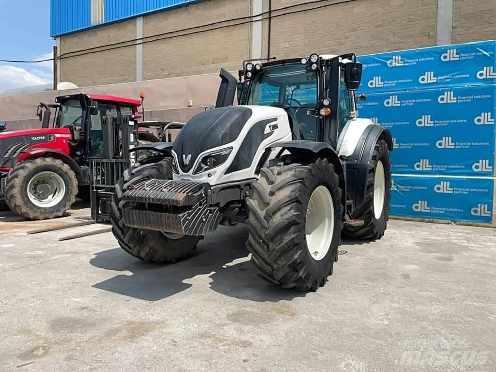 Valtra T174E Traktorer