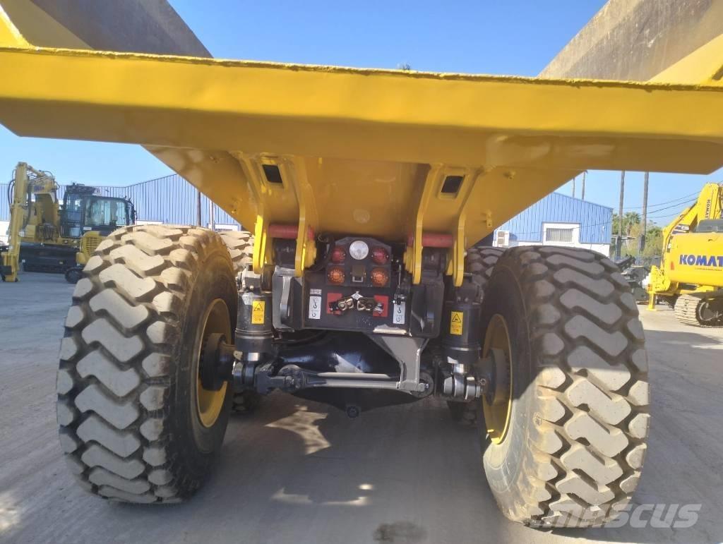 Komatsu HM 300-5EO Midjestyrd dumper