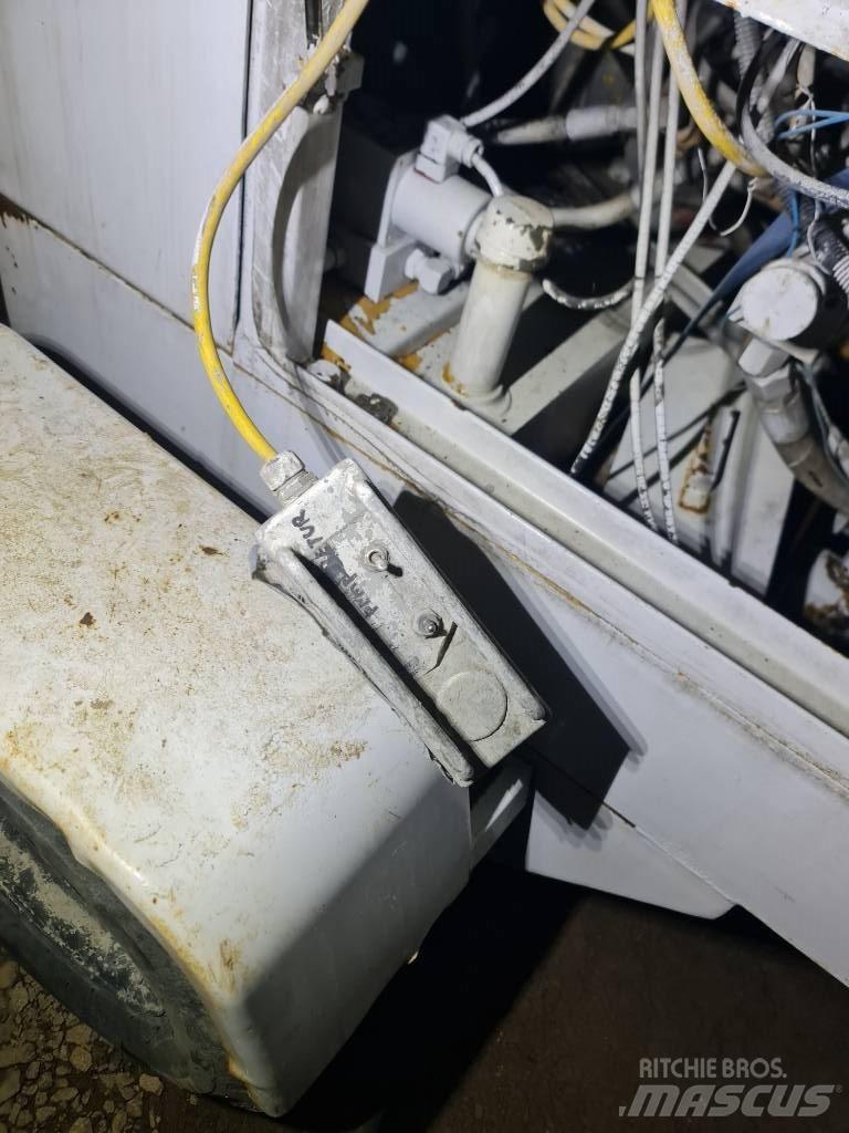  REED PUTZMEISTER M40 Lastbilar med betongpump