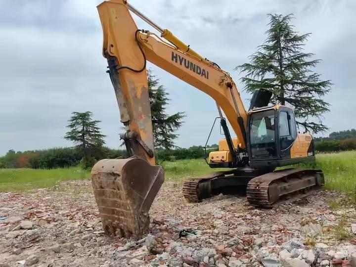 Hyundai 225LVS Bandgrävare