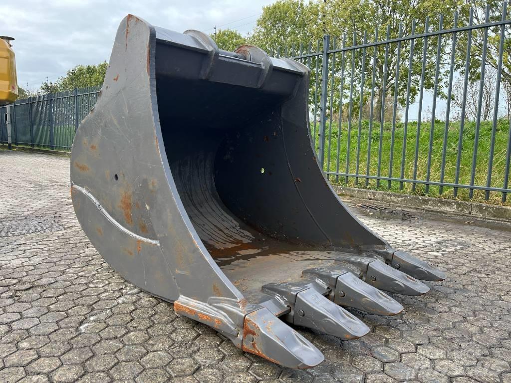 Volvo EC355 Bucket Skopor