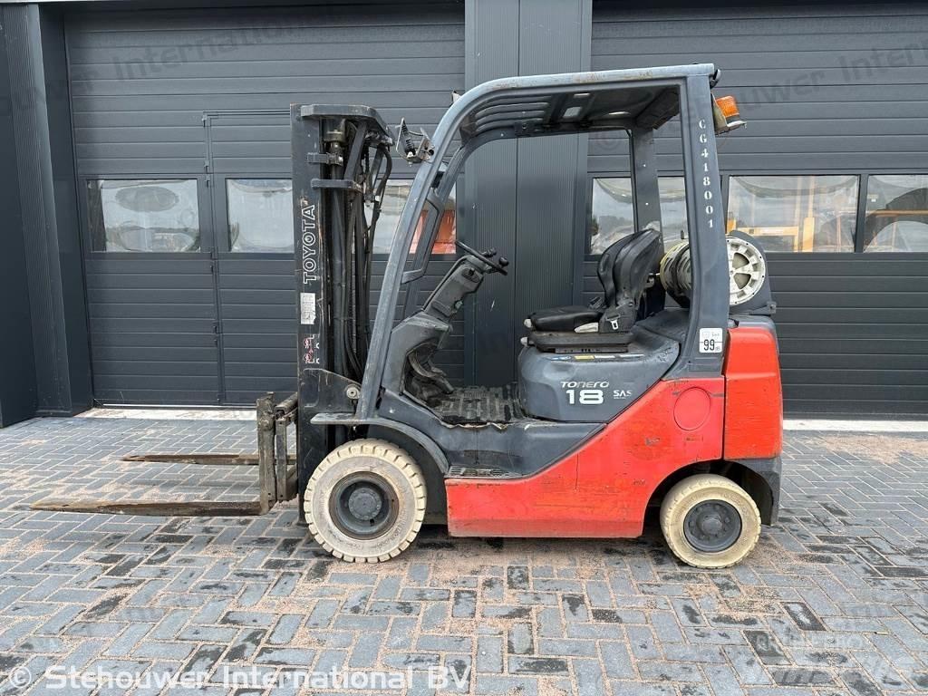 Toyota 02-8FGF18 Gasolmotviktstruckar