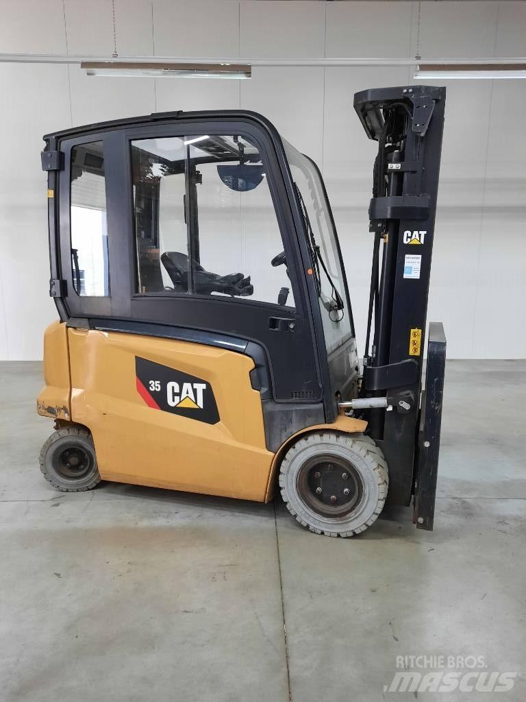 CAT EP35N Elmotviktstruckar