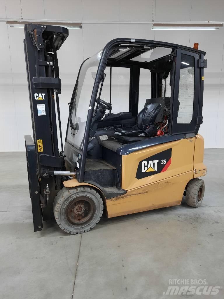 CAT EP35N Elmotviktstruckar
