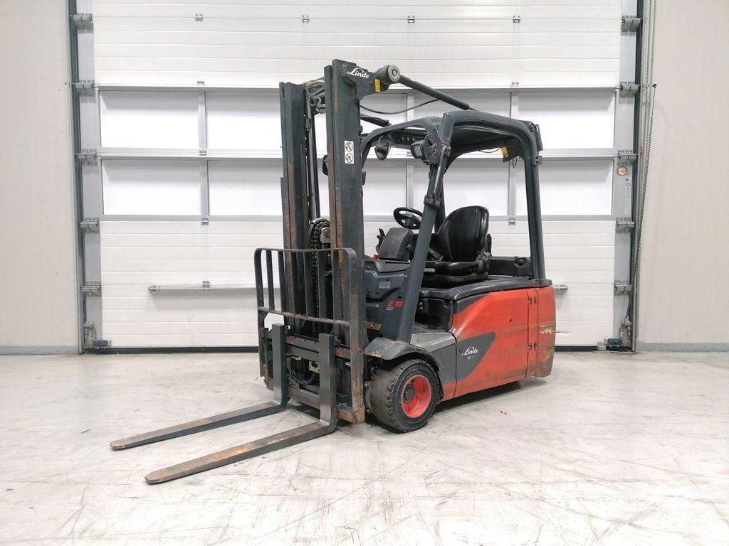 Linde E18L-02 Elmotviktstruckar