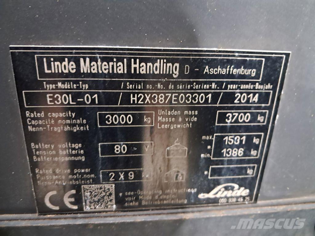 Linde E30L-01 Elmotviktstruckar