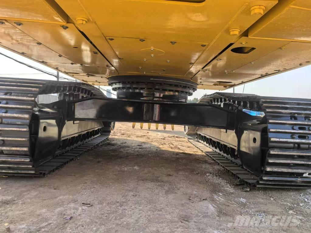 Komatsu PC 300-8 Bandgrävare