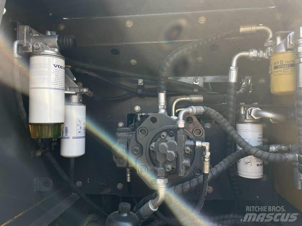 Volvo 210 Bandgrävare
