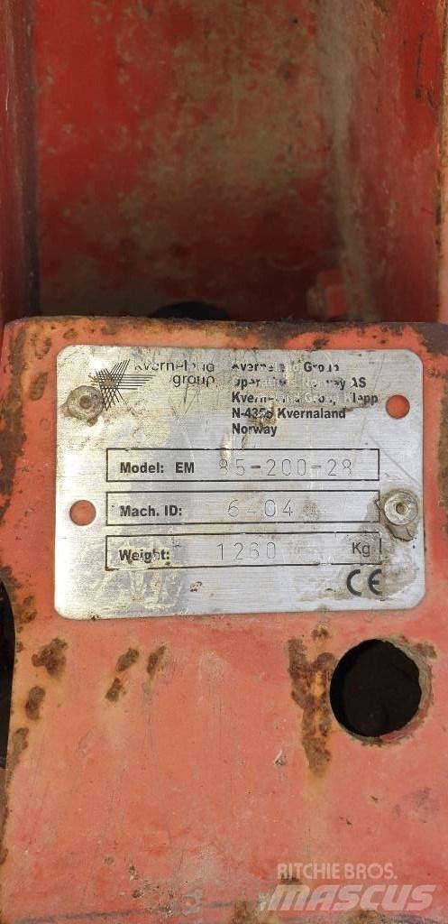 Kverneland EM85 Växelplogar