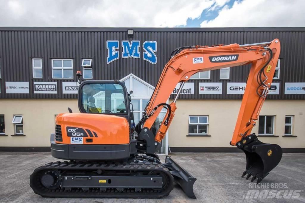 Doosan DX 85 R Midigrävmaskiner 7t - 12t