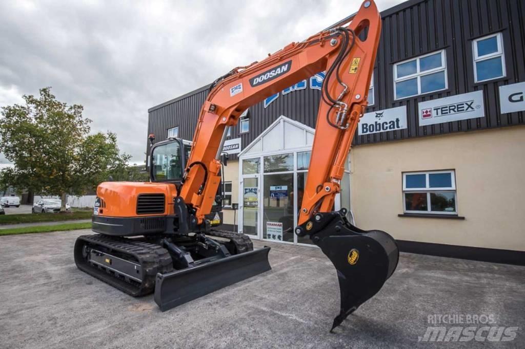 Doosan DX 85 R Midigrävmaskiner 7t - 12t