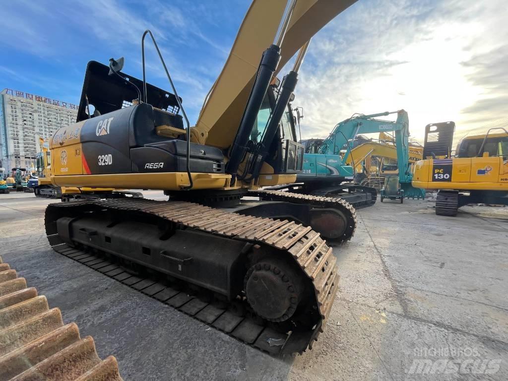 CAT 329 D Bandgrävare