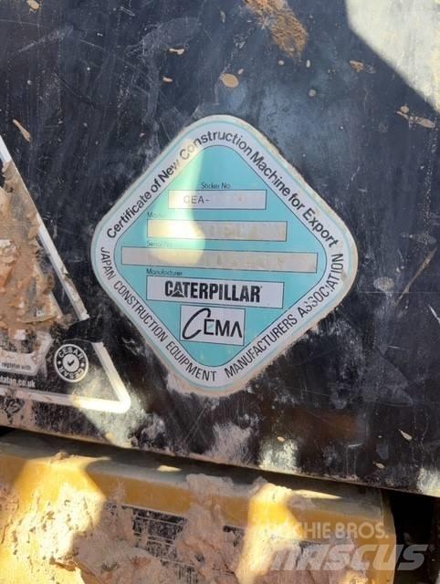CAT 320F Bandgrävare