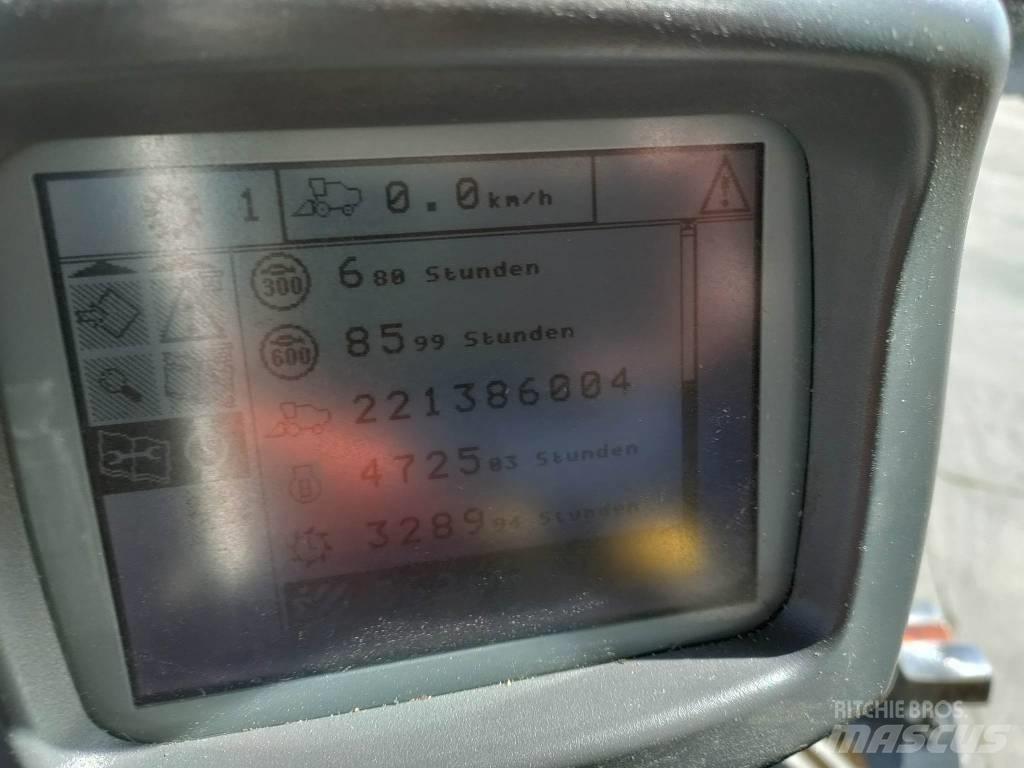 New Holland CX 760 Skördetröskor