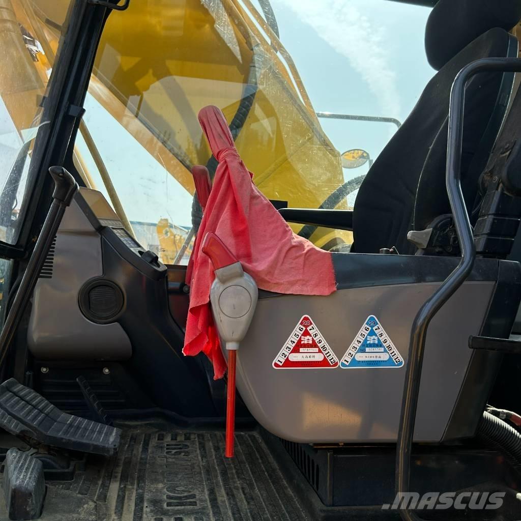 Komatsu 200-8 Bandgrävare