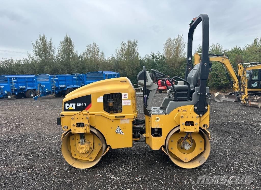 CAT CB 2.7 Tvåvalsvältar