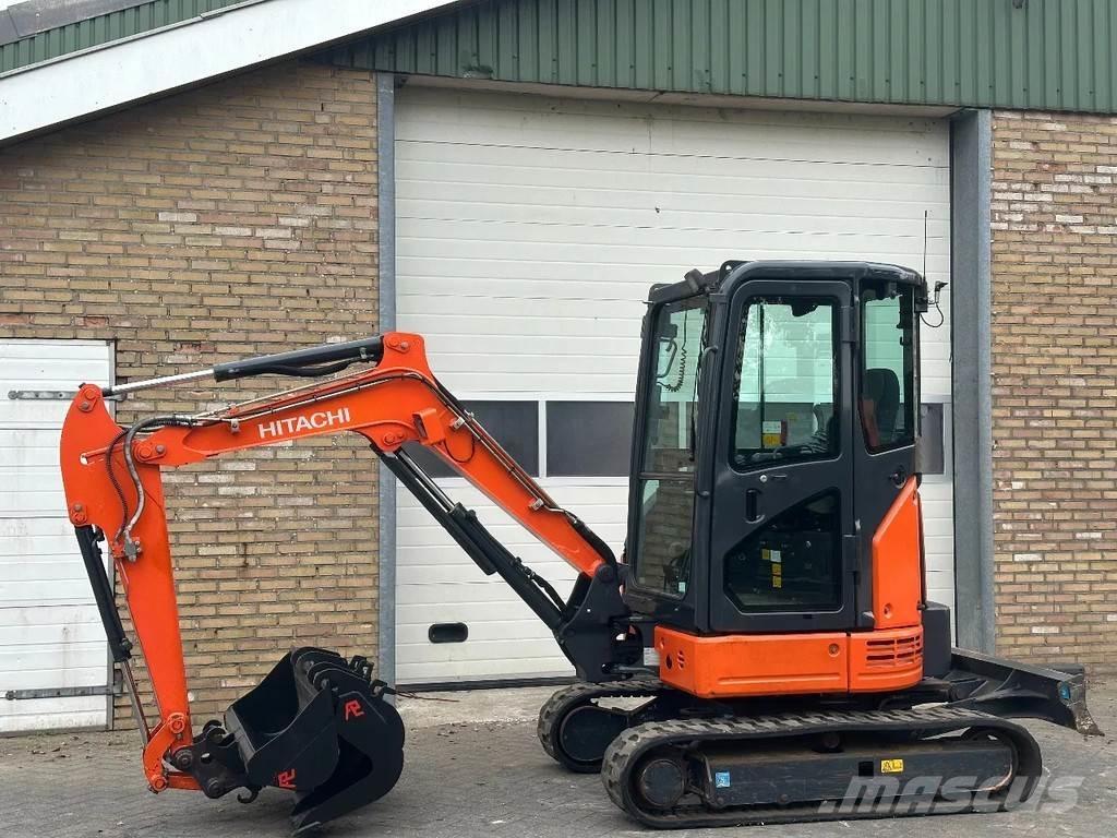 Hitachi ZX26U-6CR Minigrävare < 7t