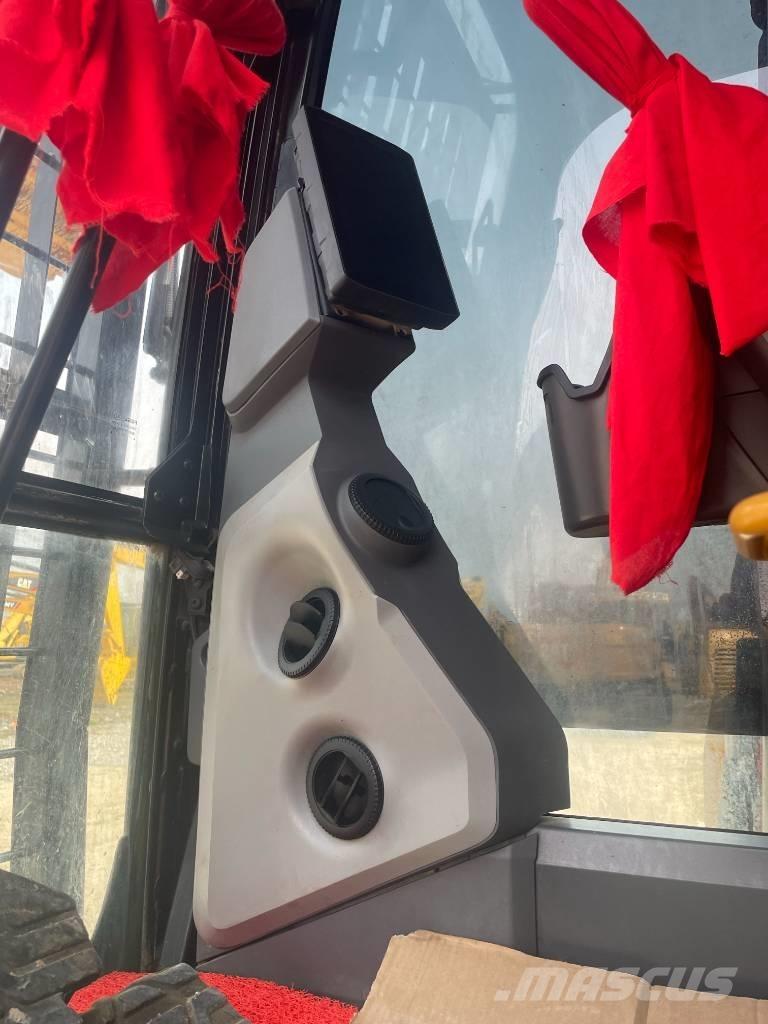 CAT 323GC Bandgrävare