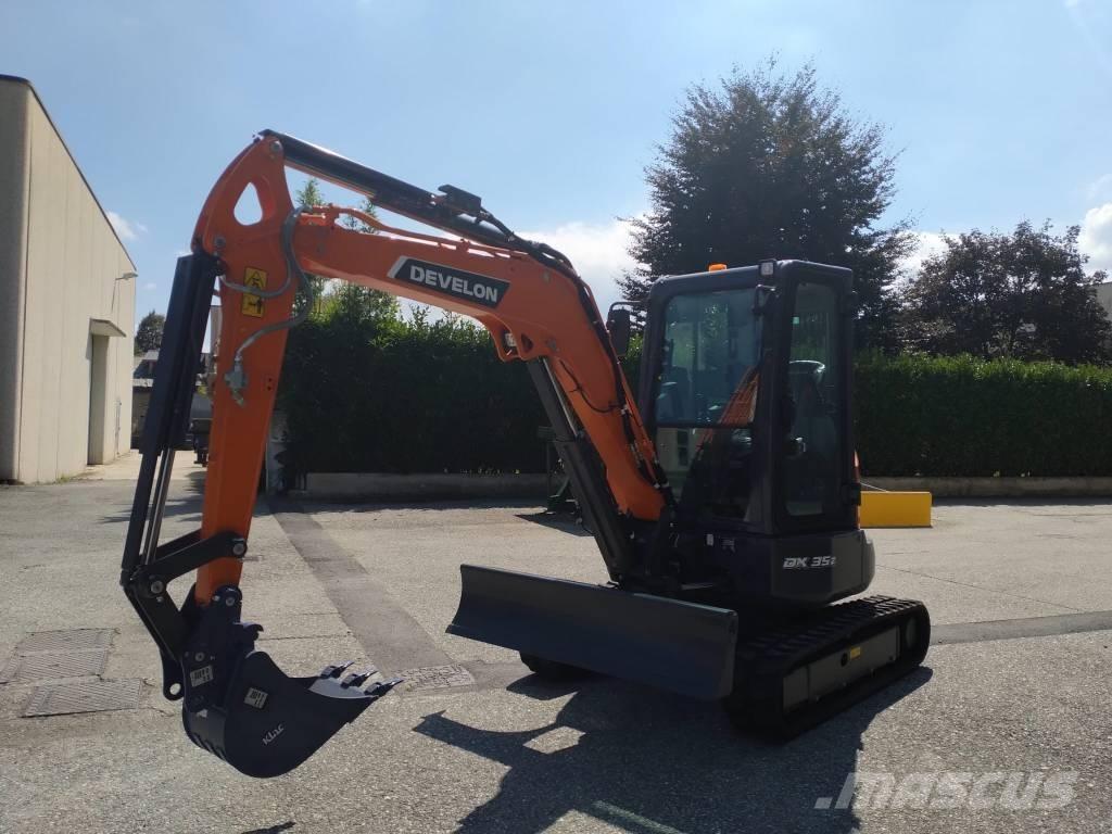 Develon DX 35 Z-7 Minigrävare < 7t