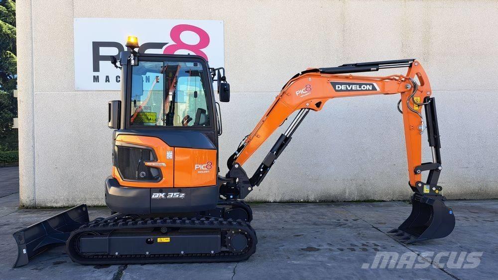 Develon DX 35 Z-7 Minigrävare < 7t