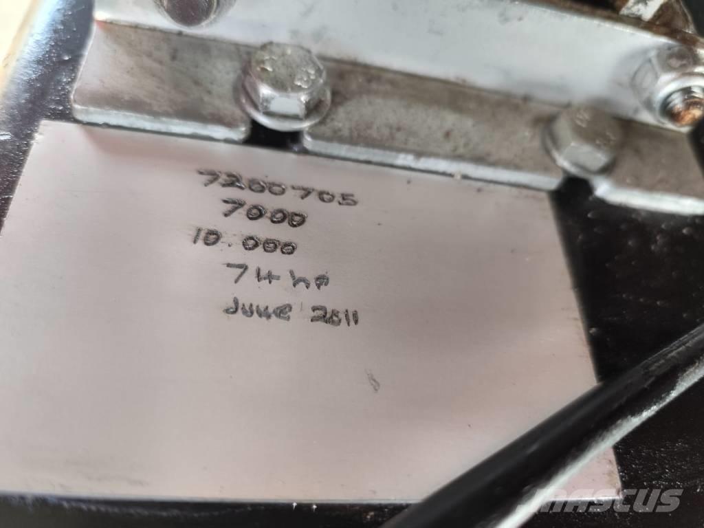 Red Rhino 7000 Mobila krossar