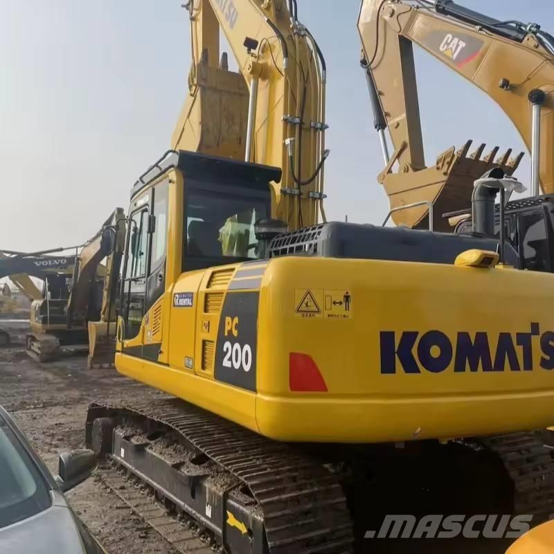 Komatsu PC 200 Bandgrävare