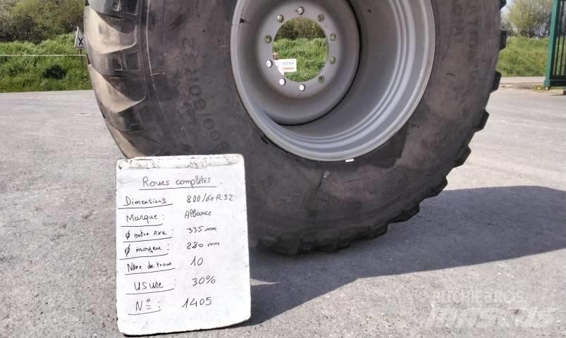 Alliance 800/60R32 Däck, hjul och fälgar
