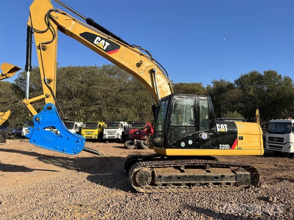 CAT 320 DL Bandgrävare