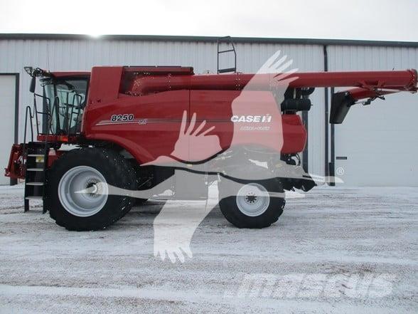 Case IH 8250 Skördetröskor