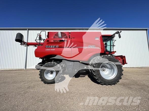 Case IH 8250 Skördetröskor
