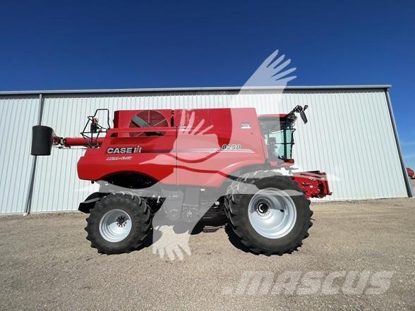 Case IH 8250 Skördetröskor