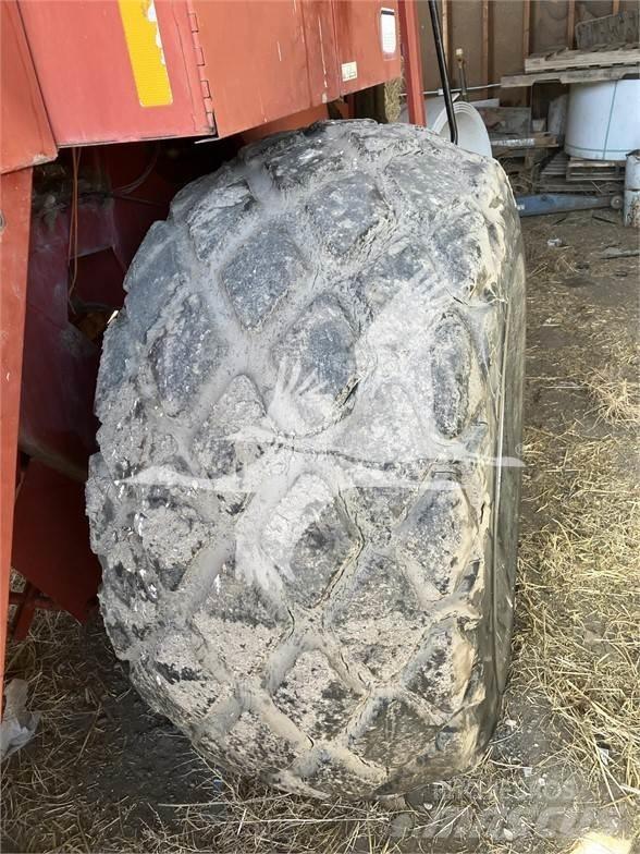 Case IH 8580 Fyrkantspressar