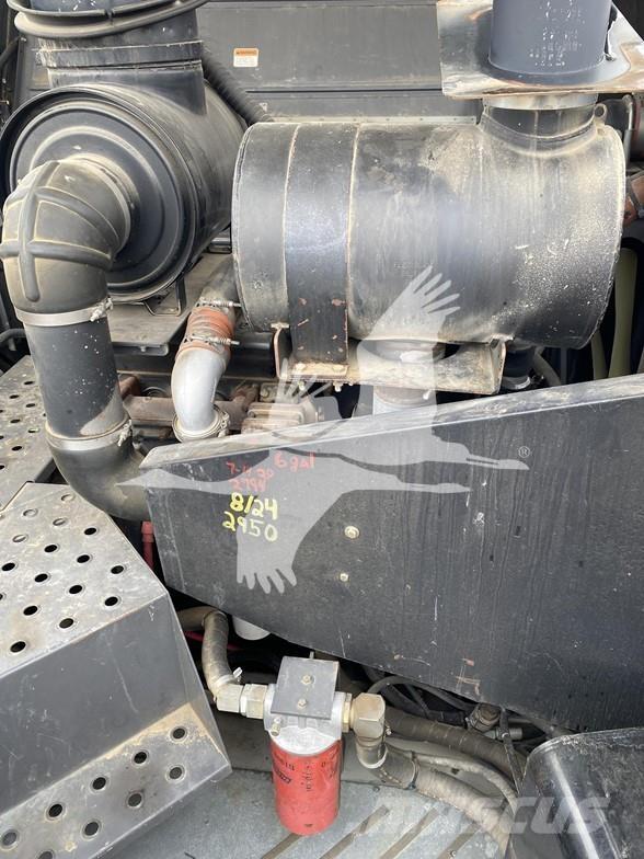 Gleaner R65 Skördetröskor