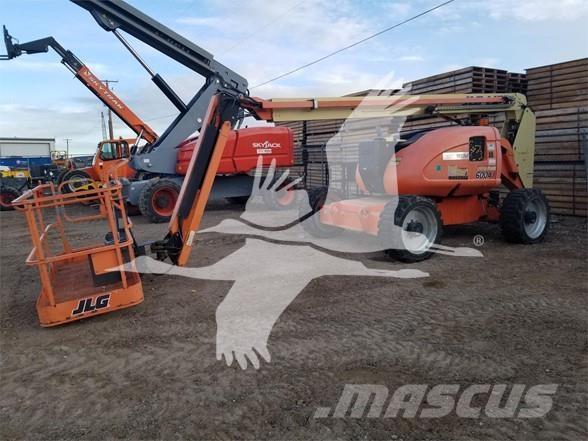 JLG 600AJ Bomliftar