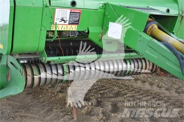 John Deere 567 Rundbalspressar