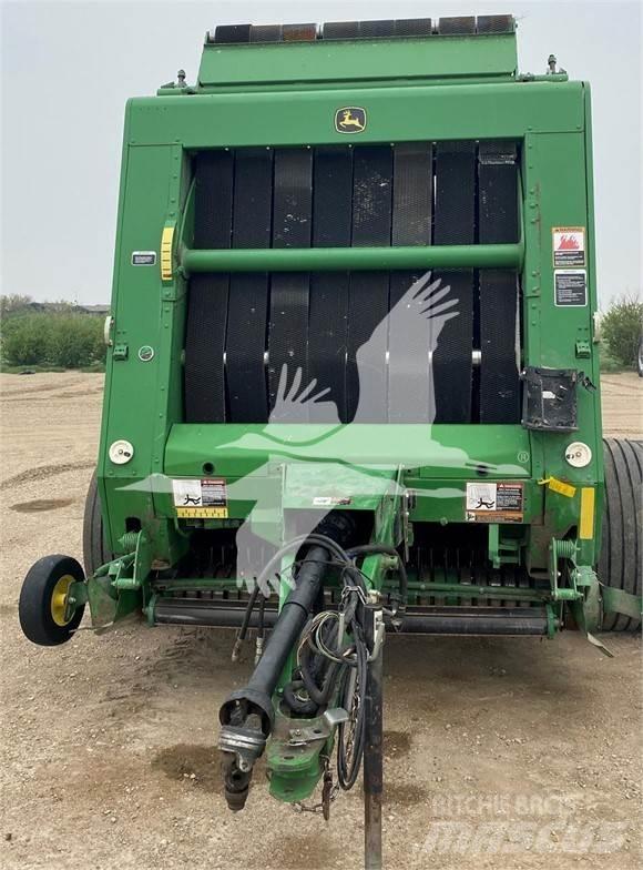 John Deere 568 Rundbalspressar