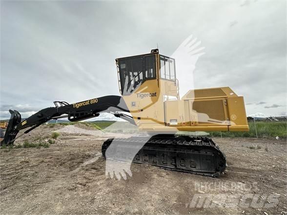 Tigercat 890 Terminal Lastare
